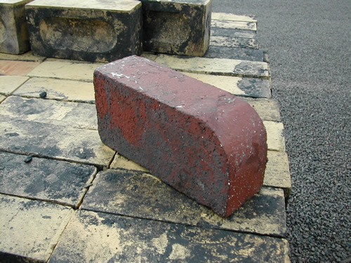 bensreckyard ebay photo Red single bull nosed bricks 3